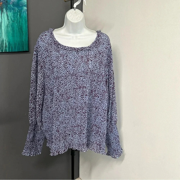 Plus Size‎ Women's 4X (28W-30W) Animal Print Tunic Top Smocked Keyhole Stretch - Picture 1 of 13